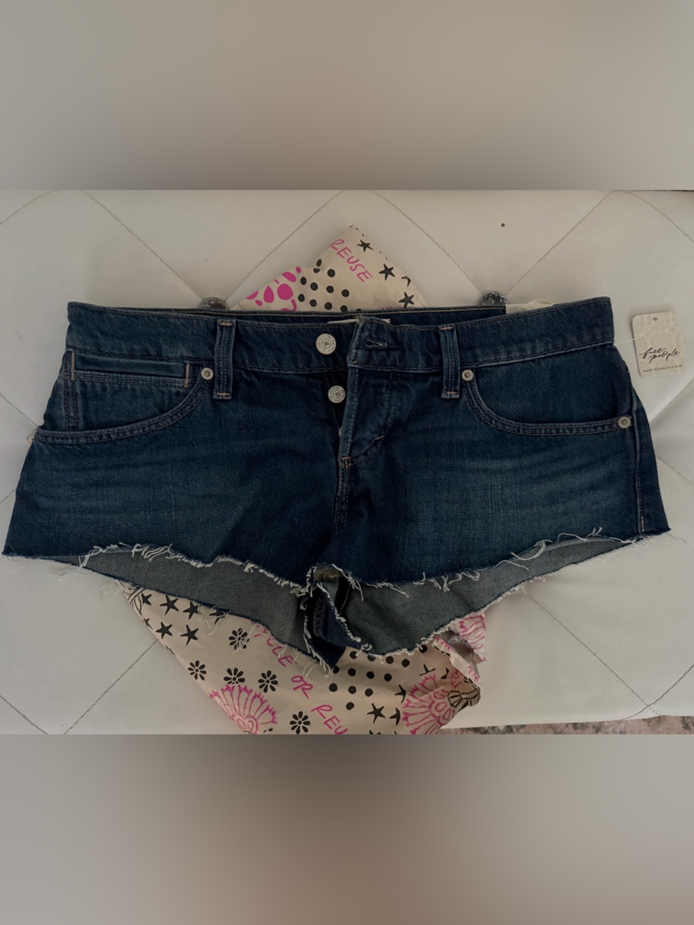 NWT Free people Women's Dark Blue Distressed Denim Cutoff MICRO Shorts